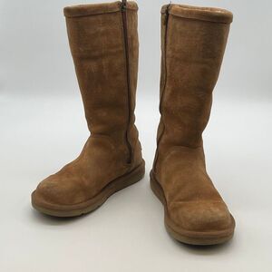 UGG Women’s Tall Zip Boots Sz 6 Chestnut Brown Suede Shearling Lined Winter Cozy